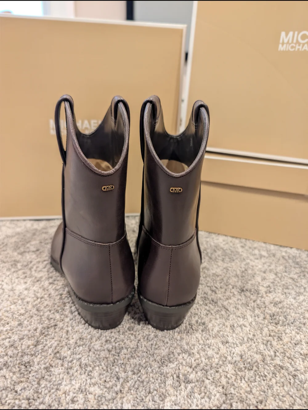 Michael Kors Leather Noemie Western Booties Brown Pointed Toe Ankle Boots 9 NEW